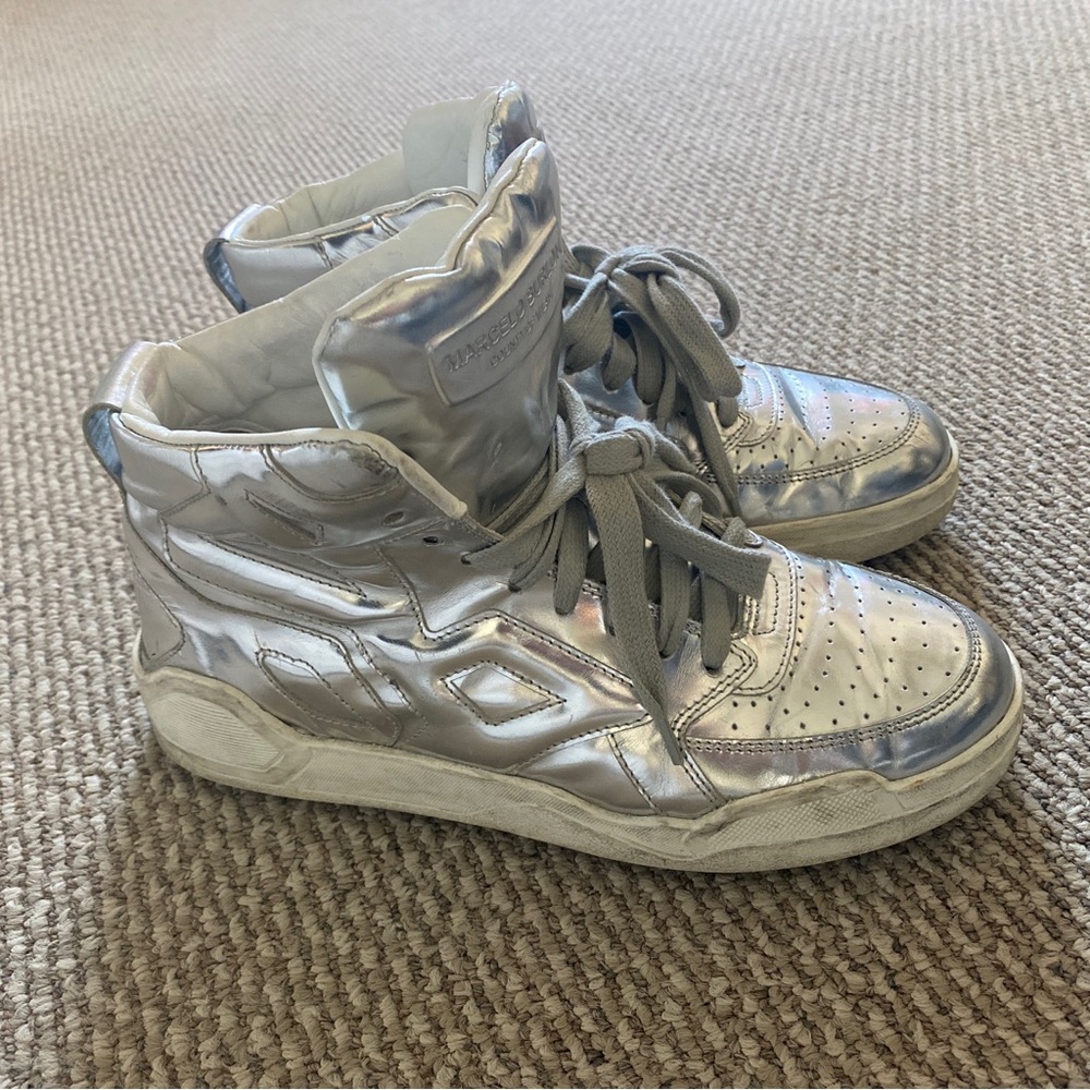 Marcelo Burlon silver high top sneakers size 38 made in italy